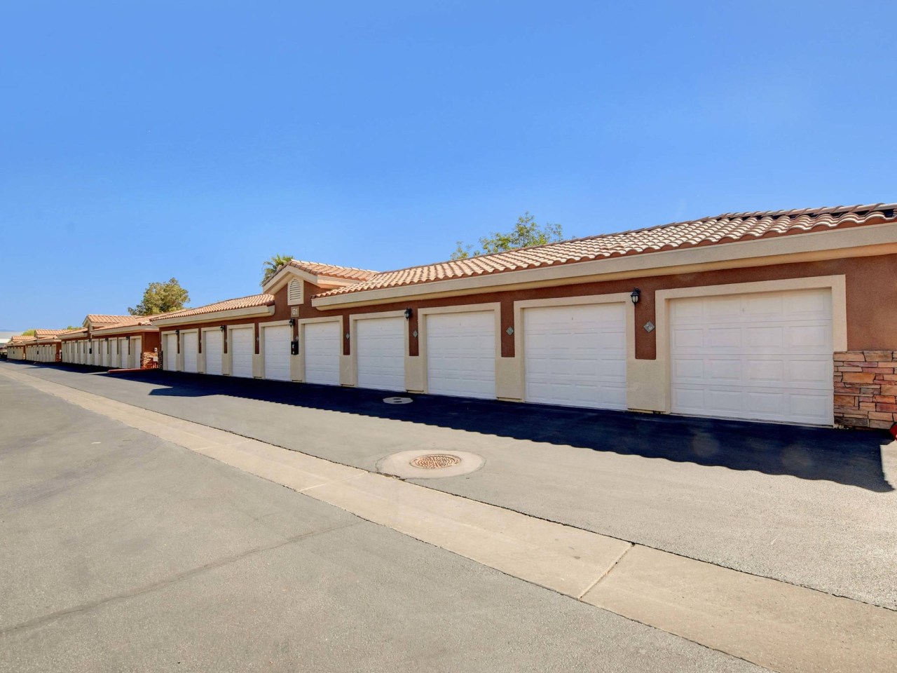 Coronado Bay Club Condo-Apartment Homes Image 16