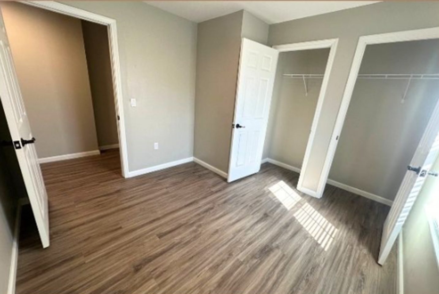 Duck Creek Apartments Image 3