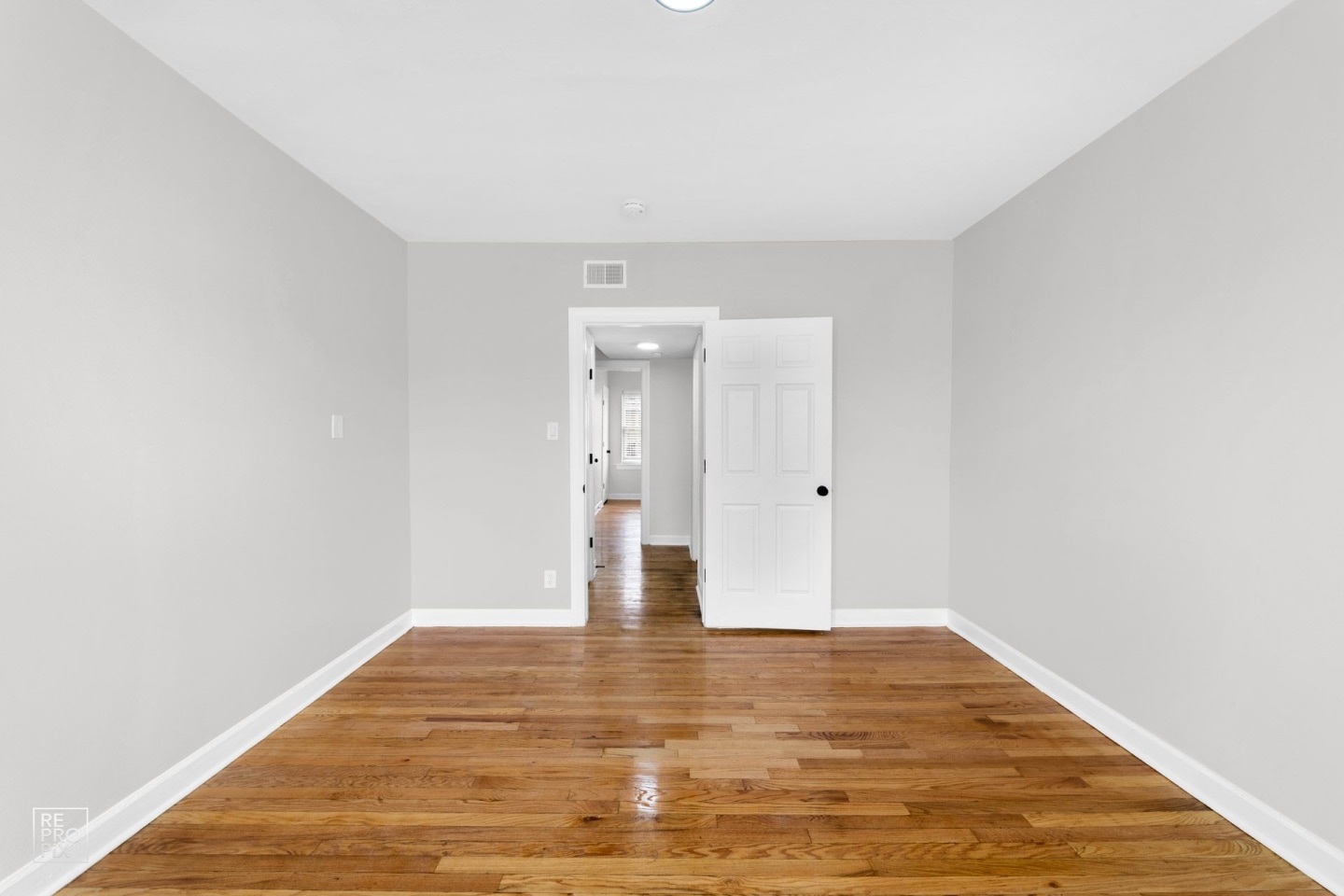4301 W Potomac Ave Image 13