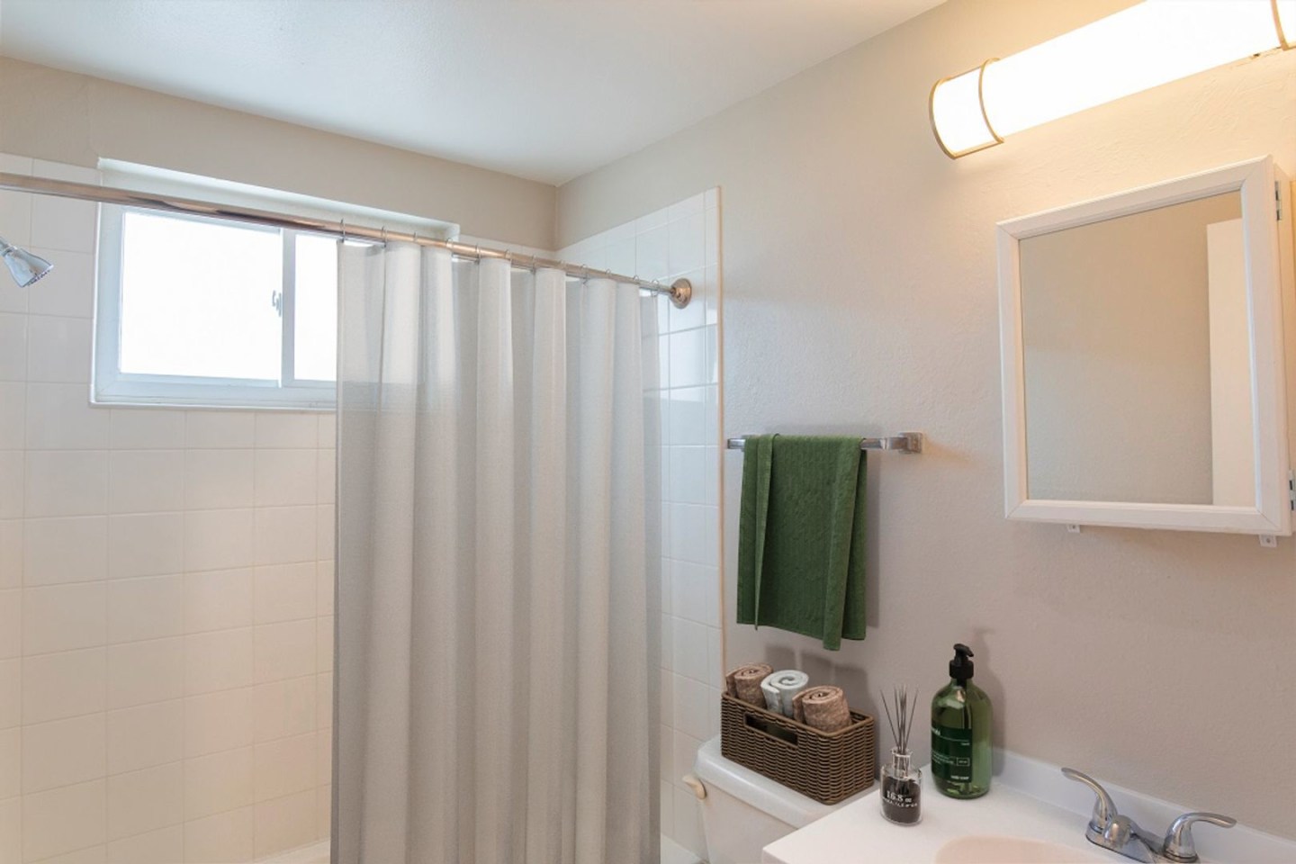 Joliet Towers Apartments Image 19