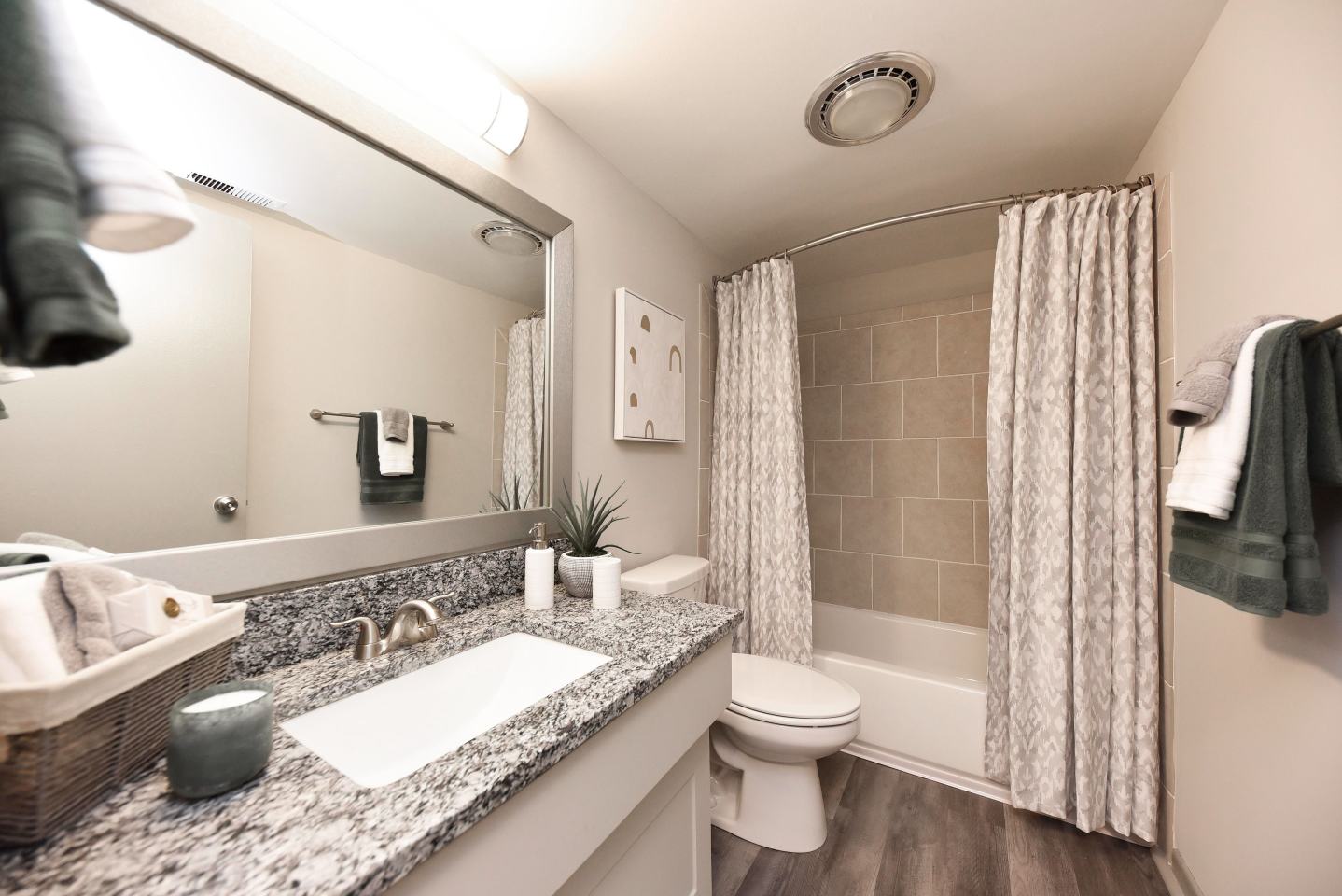 Edison Meridian Hills Image 7