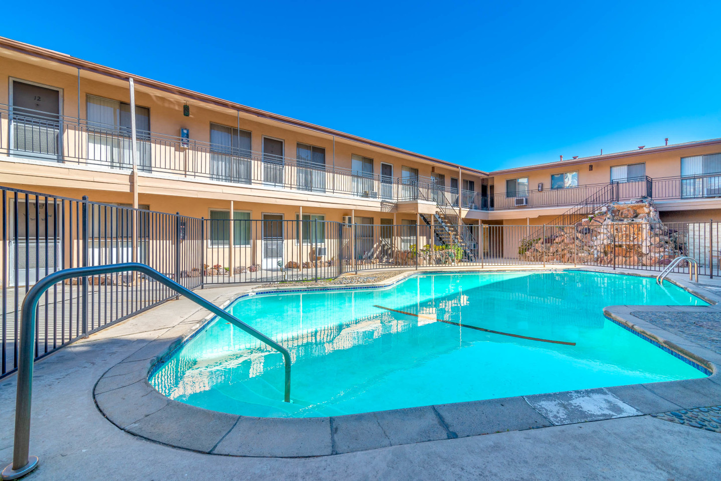 4764 Forman Ave. Image 5