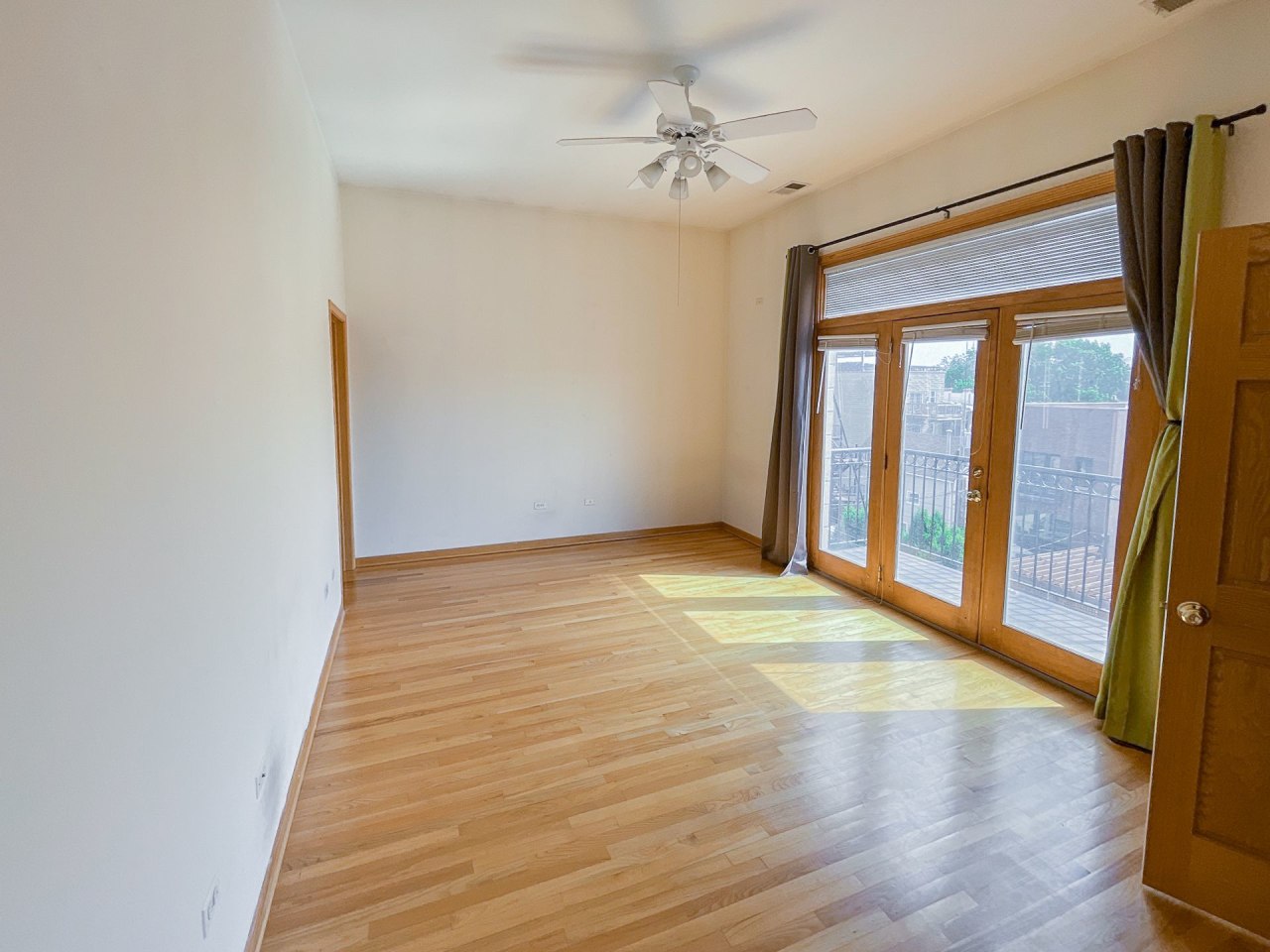 2531 North Southport Ave. Apt. Image 6