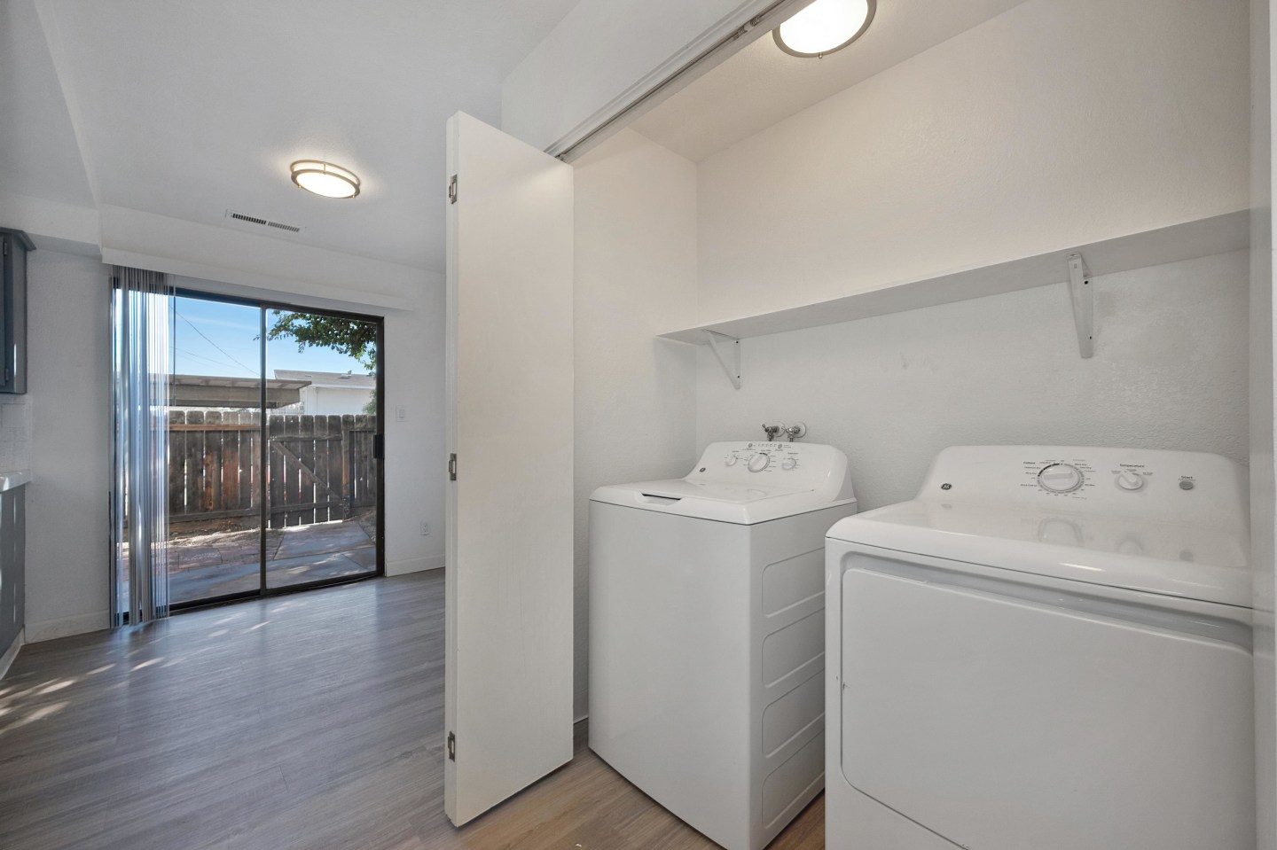 Townhomes at 201 Image 17