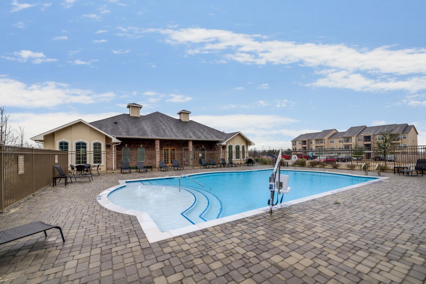Majors Place Image 12
