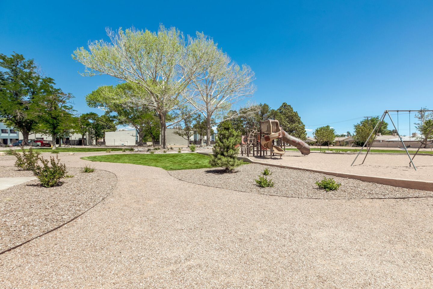 Sun Plaza Image 13