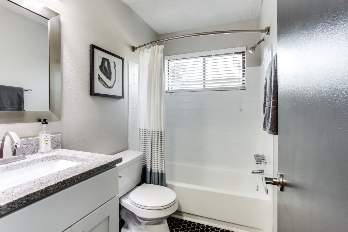 The Element at Kirkwood Apartments Image 4