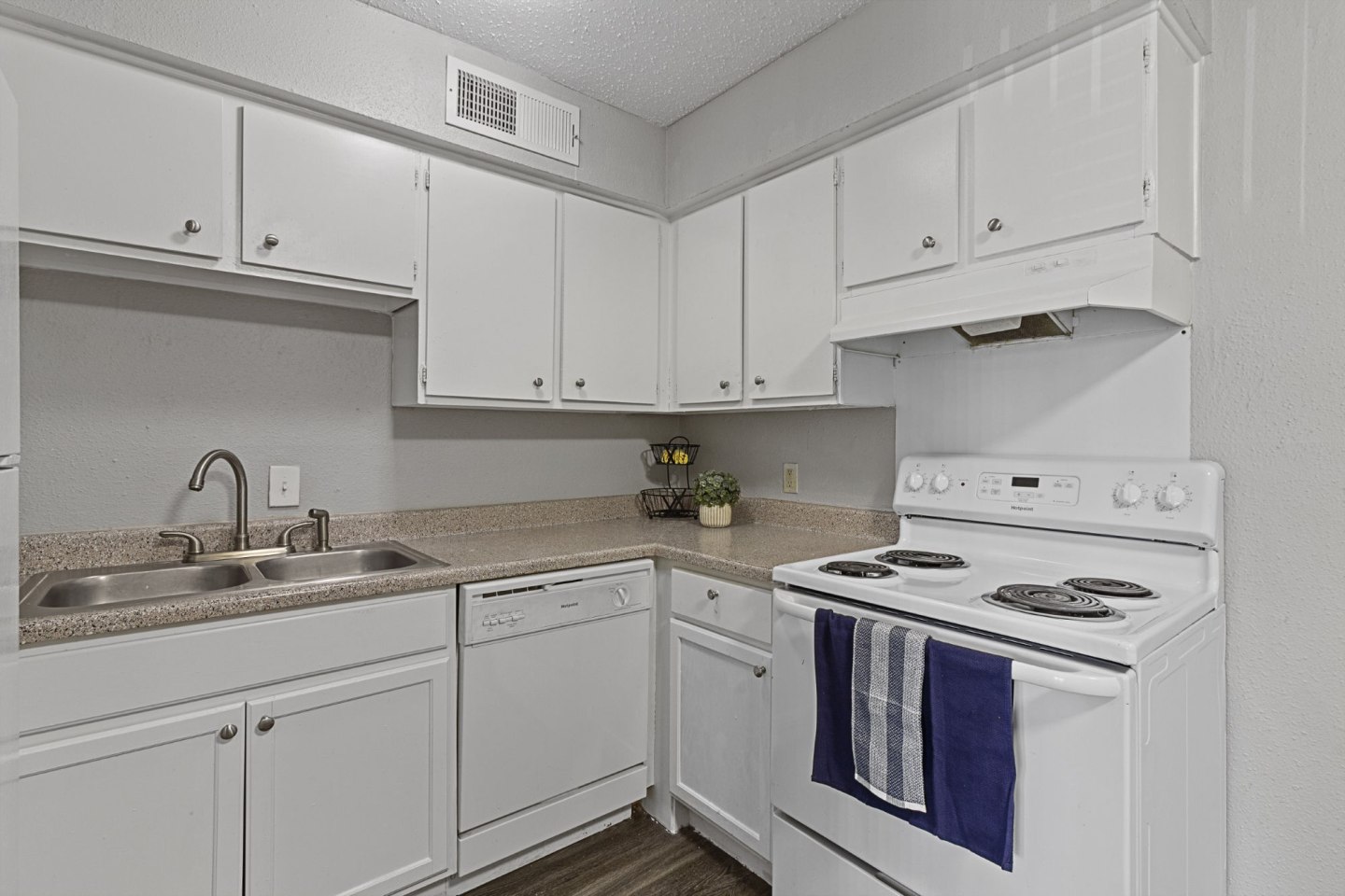 Aria Residences Image 6