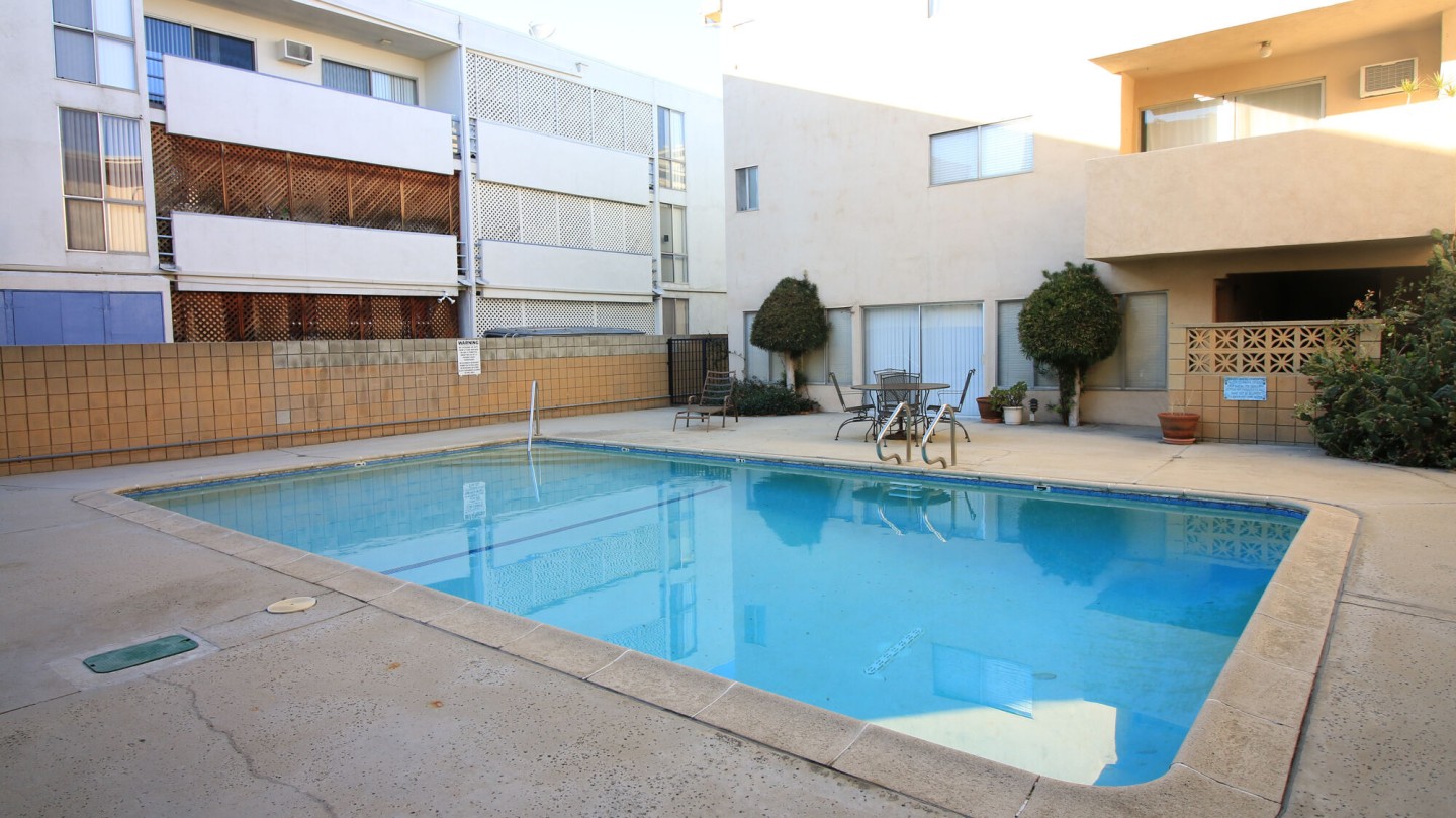 Regency Apartments Image 11