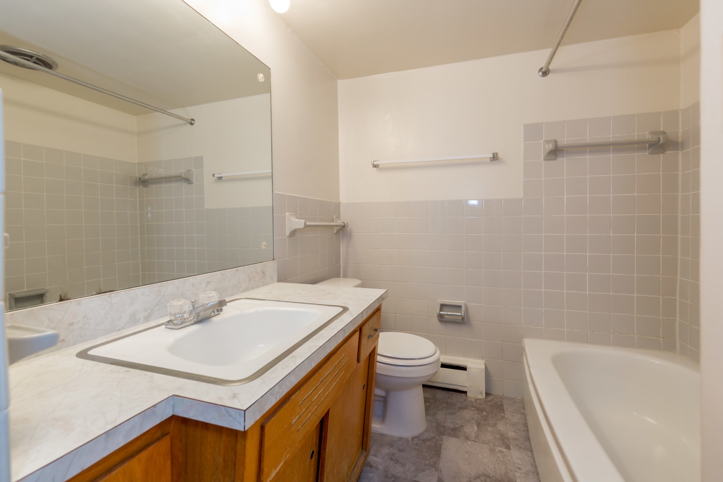 Fairhill Apartments Image 16