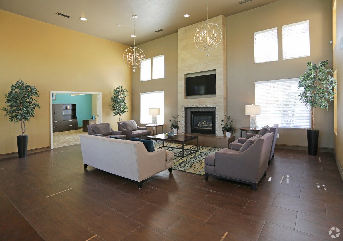 Canon De Arrowhead - Affordable Housing Image 4