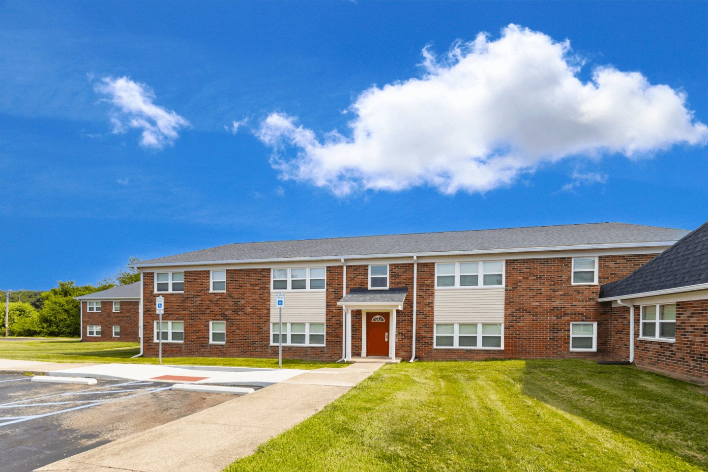 Country View Apartments Image 17