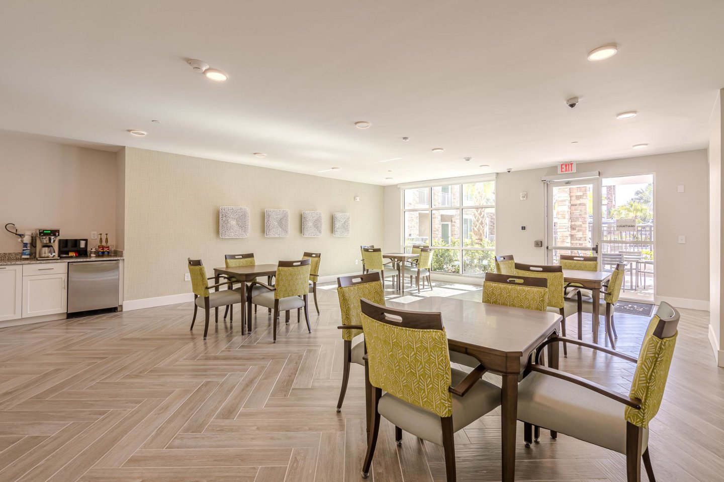 Sandpiper Glen 62+ Apartments - Senior & Affordable Housing Image 18