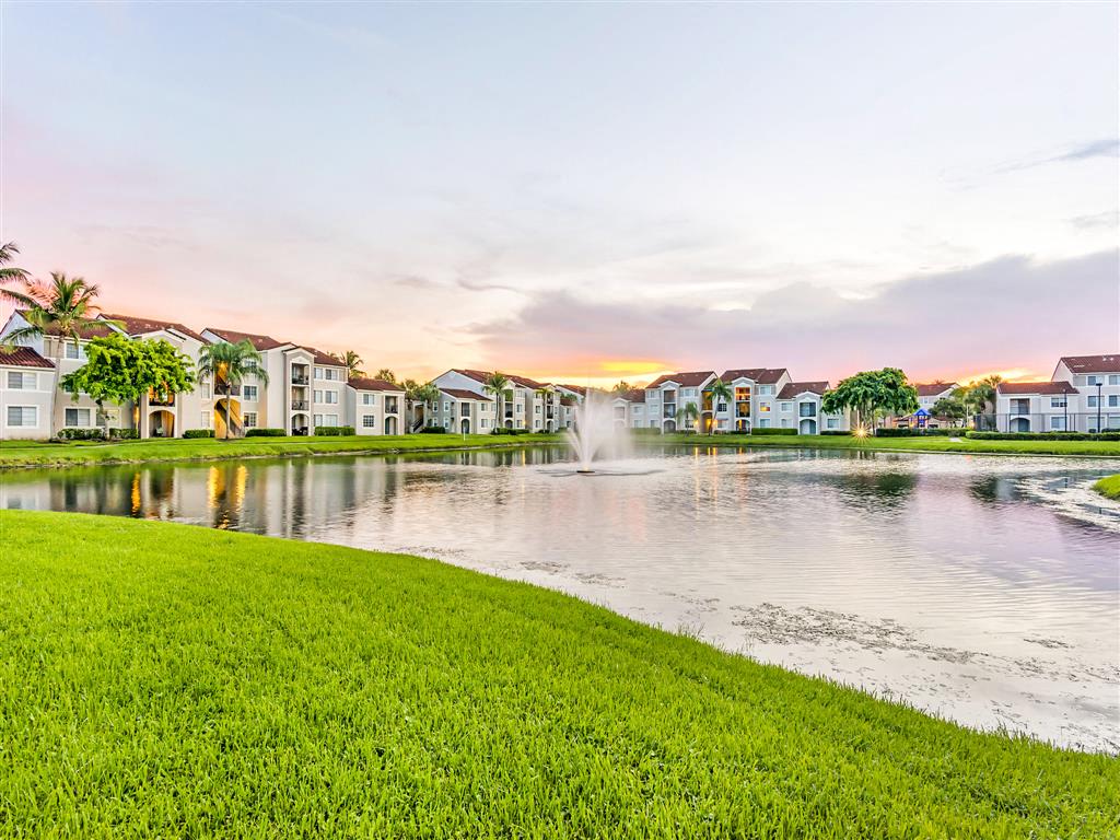 Miramar Lakes Apartments Image 13