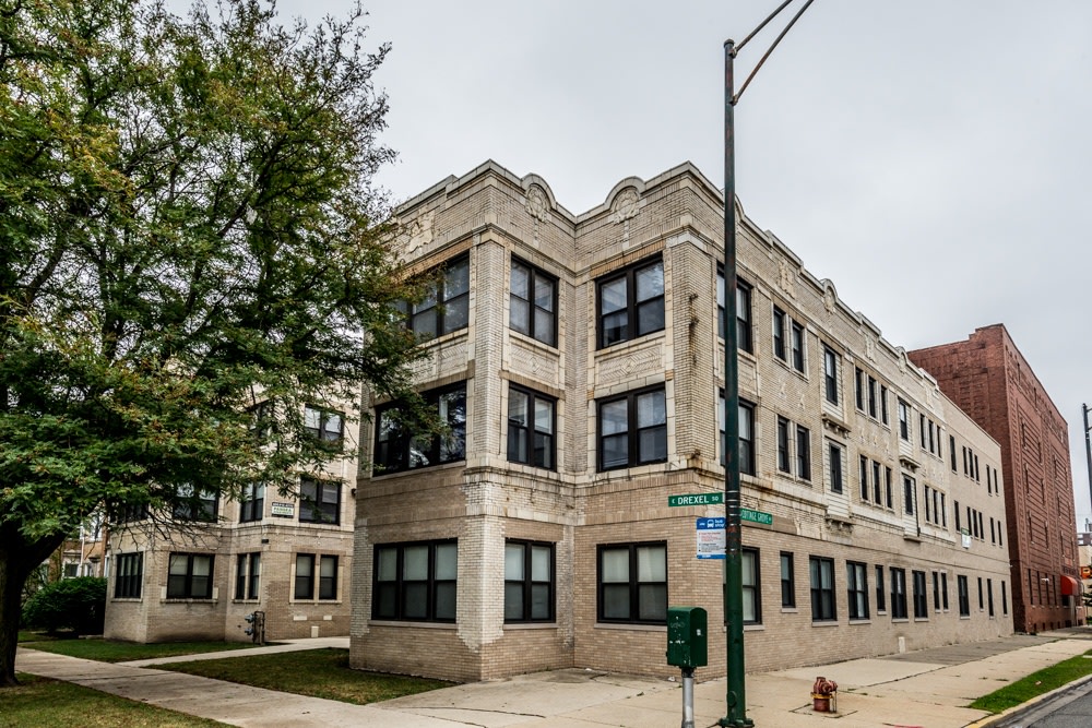 801 E Drexel Square Hyde Park Apartments Image 18