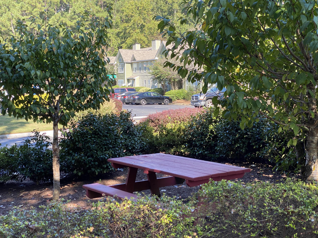 Twin Springs Apartment Homes Image 14