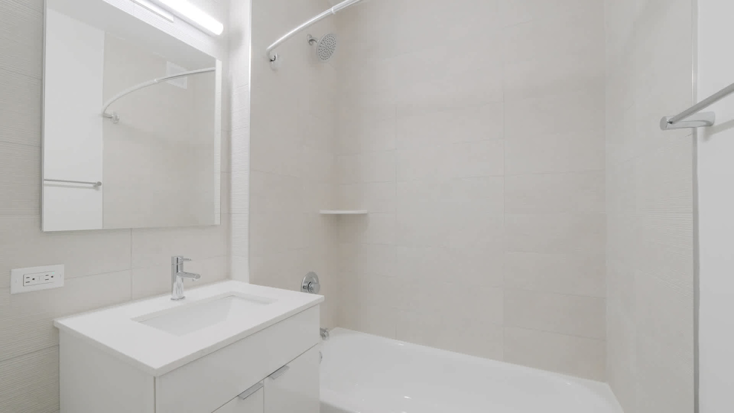 777 6th Avenue Image 44