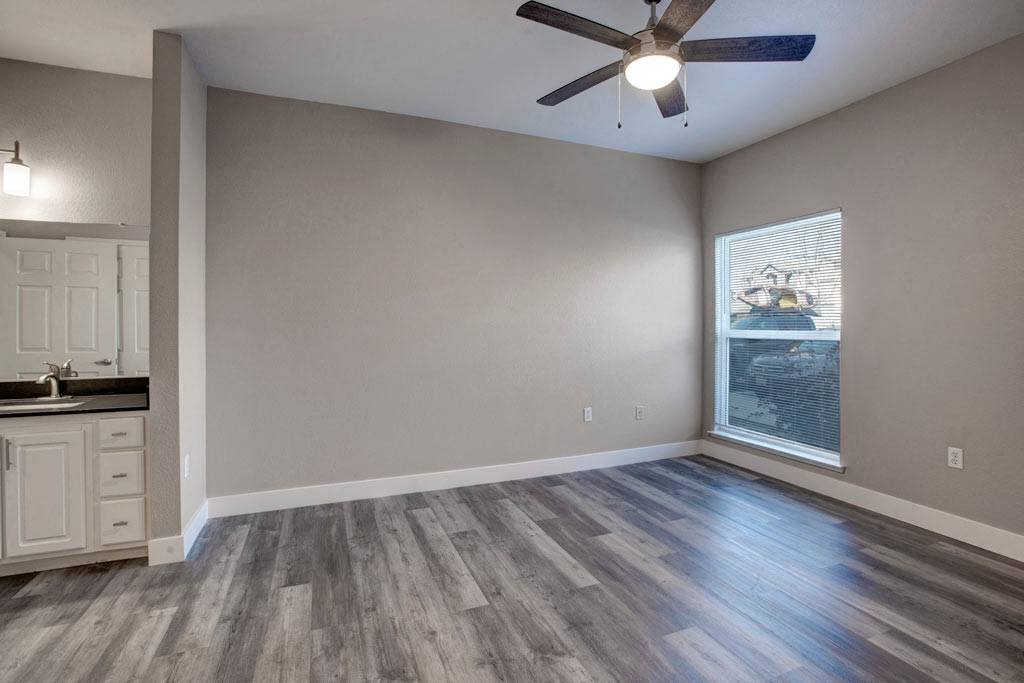 Broadleaf Apartments Image 123