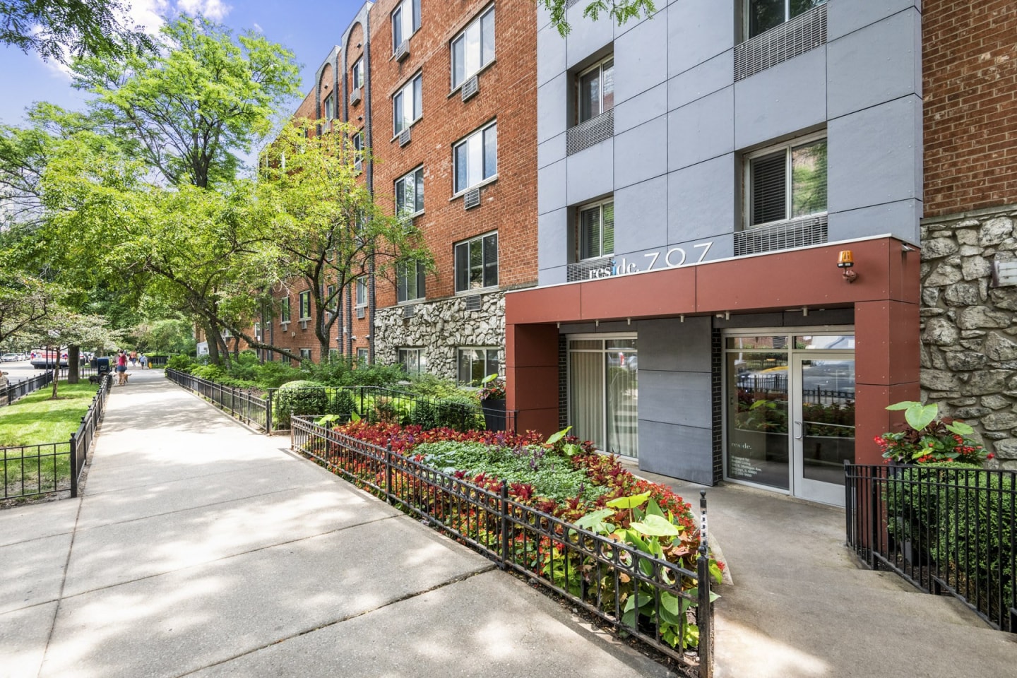 Reside 707 Image 1