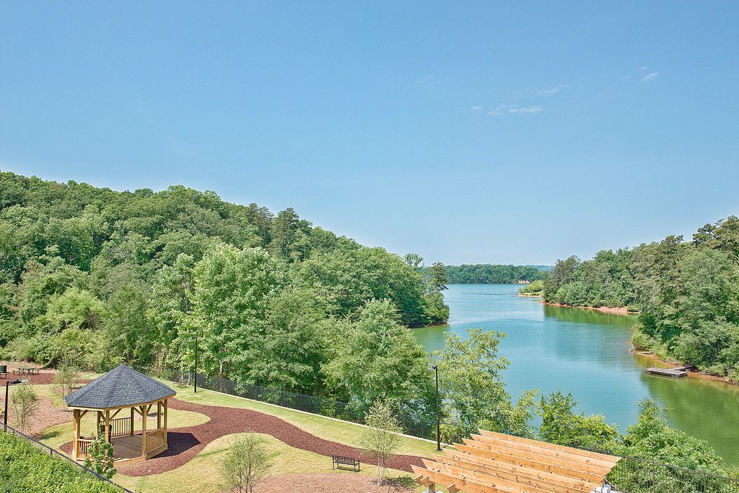 Edgewater on Lanier Image 31