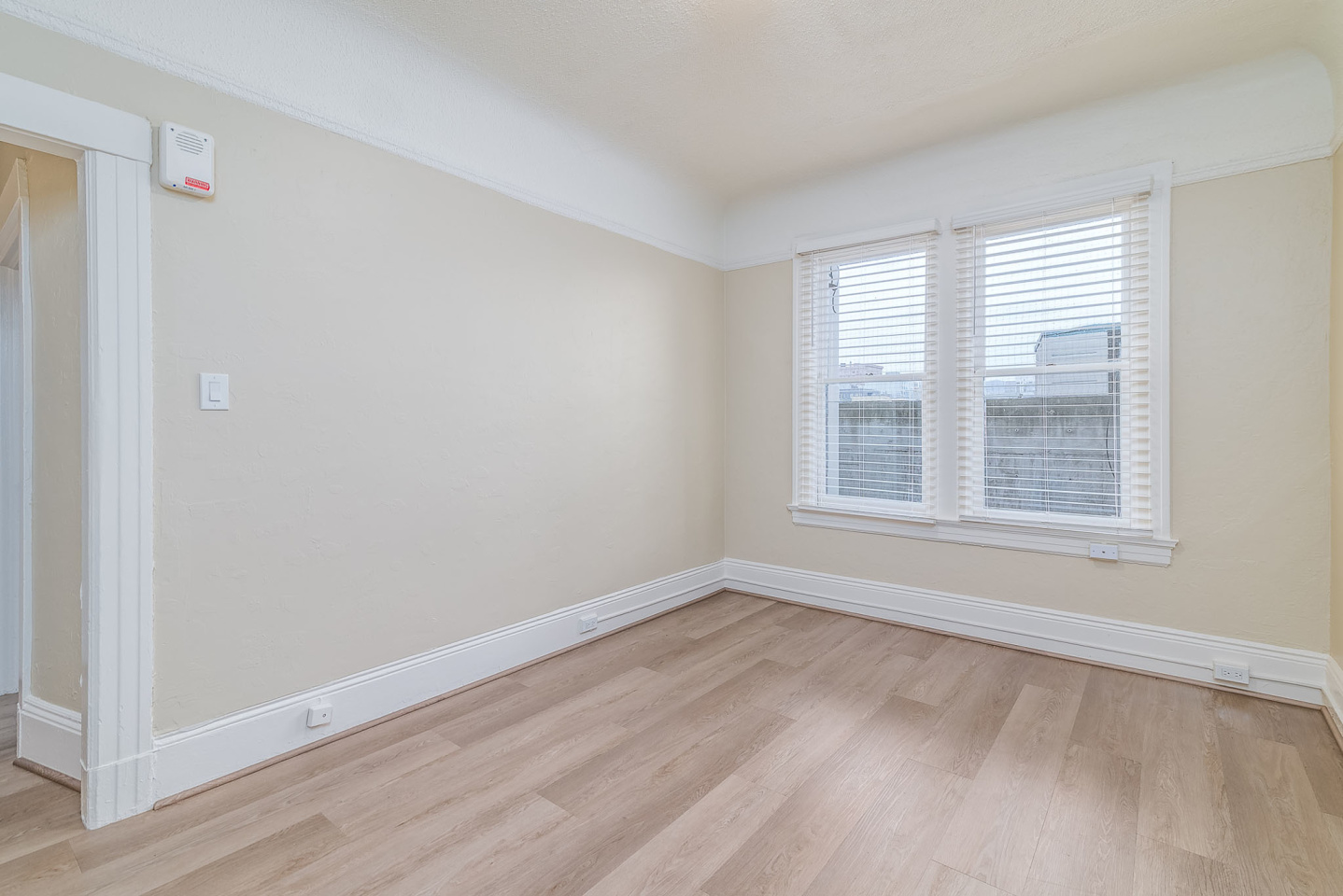 1030-1042 Polk Image 45