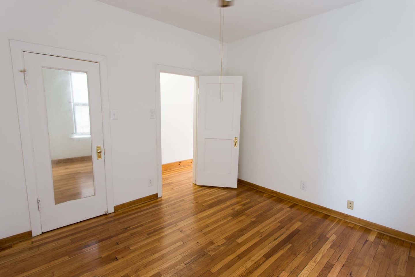 1018 E. 54th Street Image 13