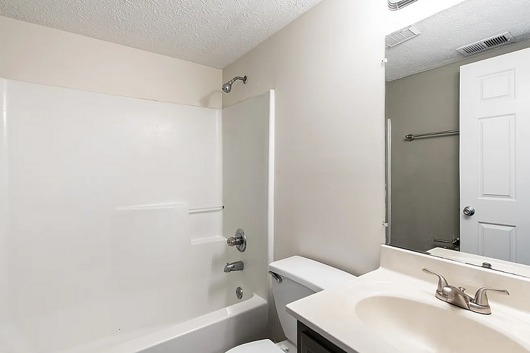 Crown Pointe Image 7