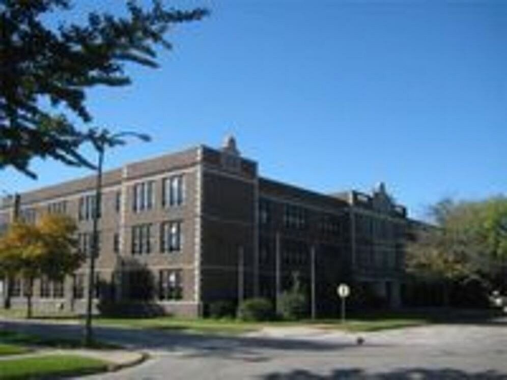 Phillips Luxury Apartments Image 7