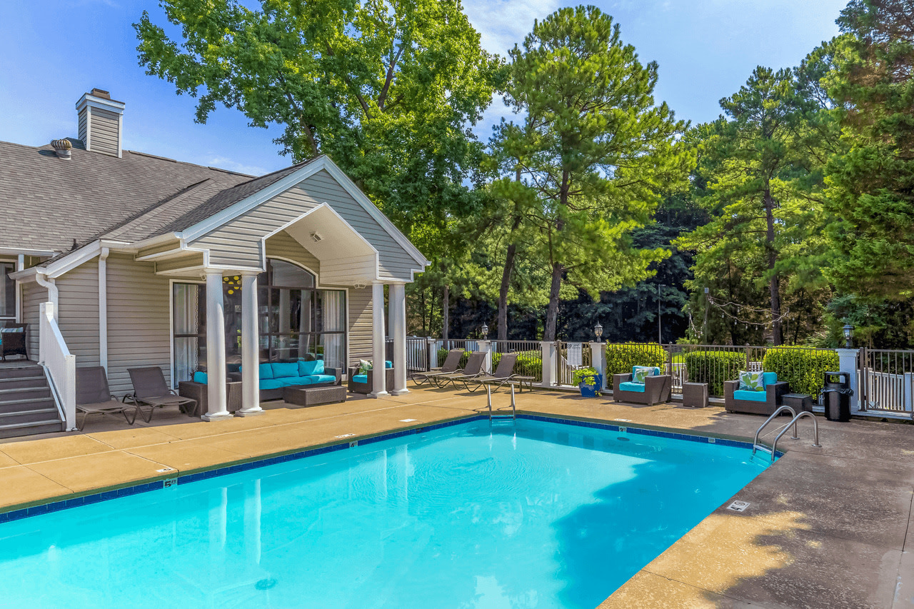 Affordable Housing -  Bridges at Mallard Creek Apartment Homes Image 11