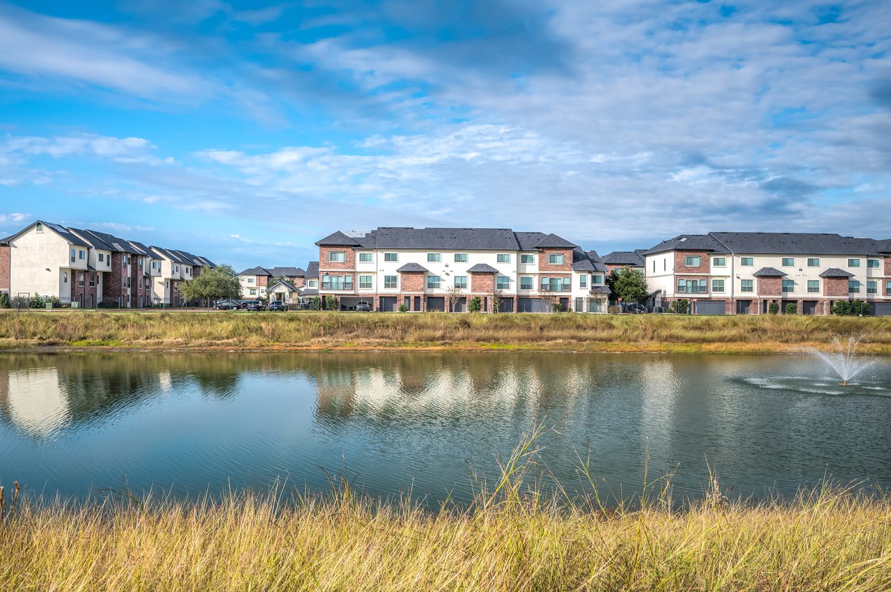 Townhomes at Lake Park Image 52
