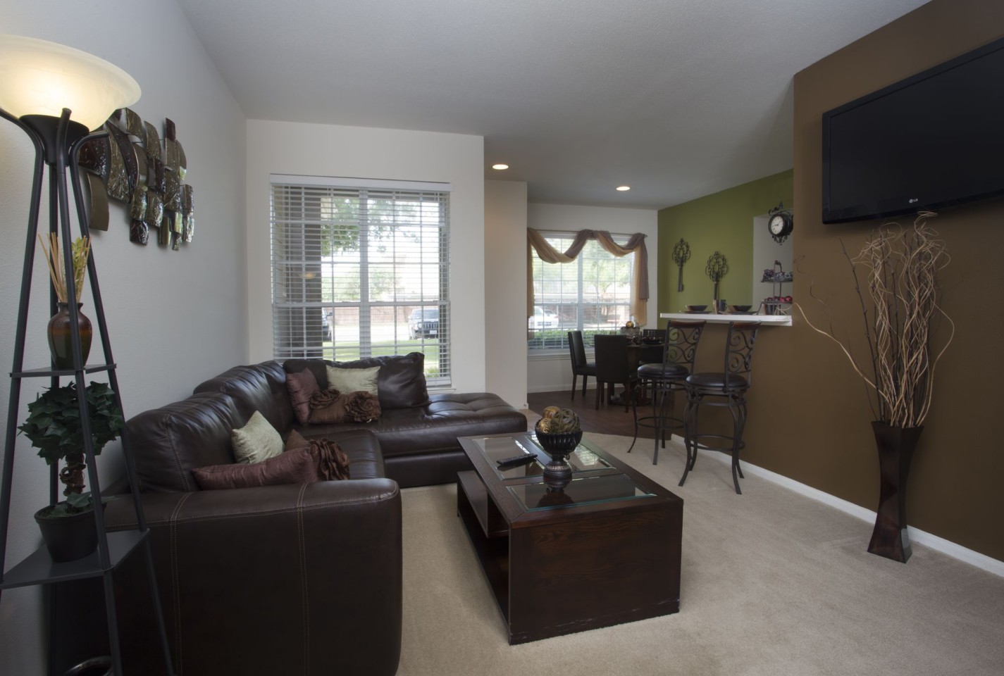 Rincon Apartments Image 1