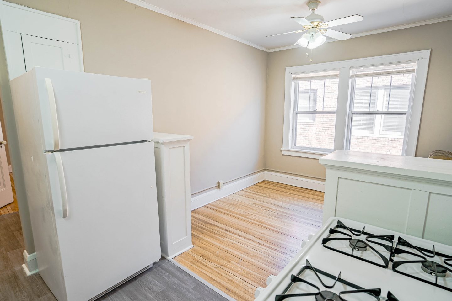 935 Goodrich Ave Image 11