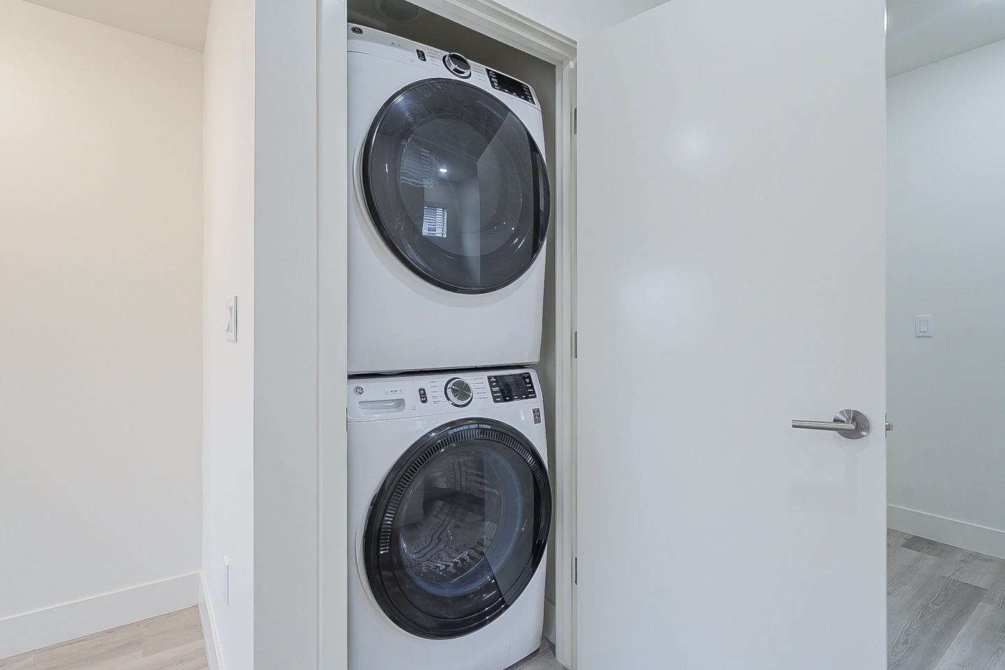 Roosevelt Luxury Townhomes Image 9