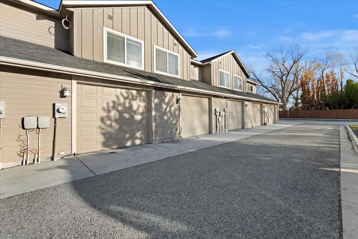 Bowery Point Townhomes Image 27