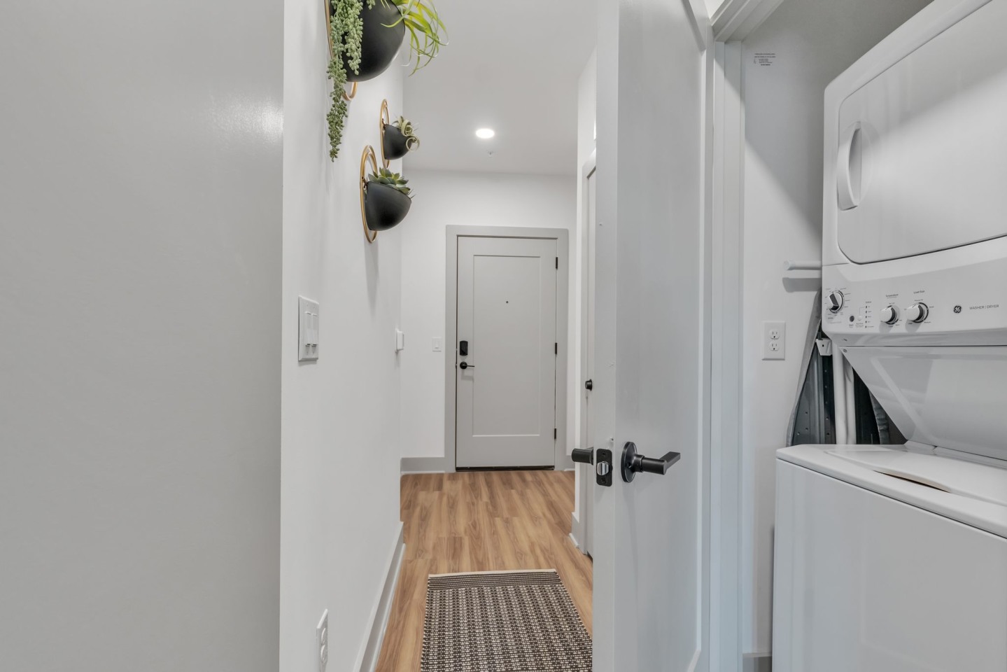 South & Hollis Image 25