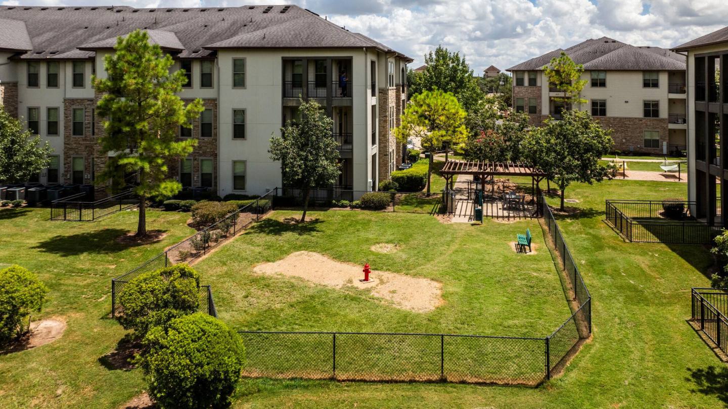 Olympus at Waterside Estates Image 14