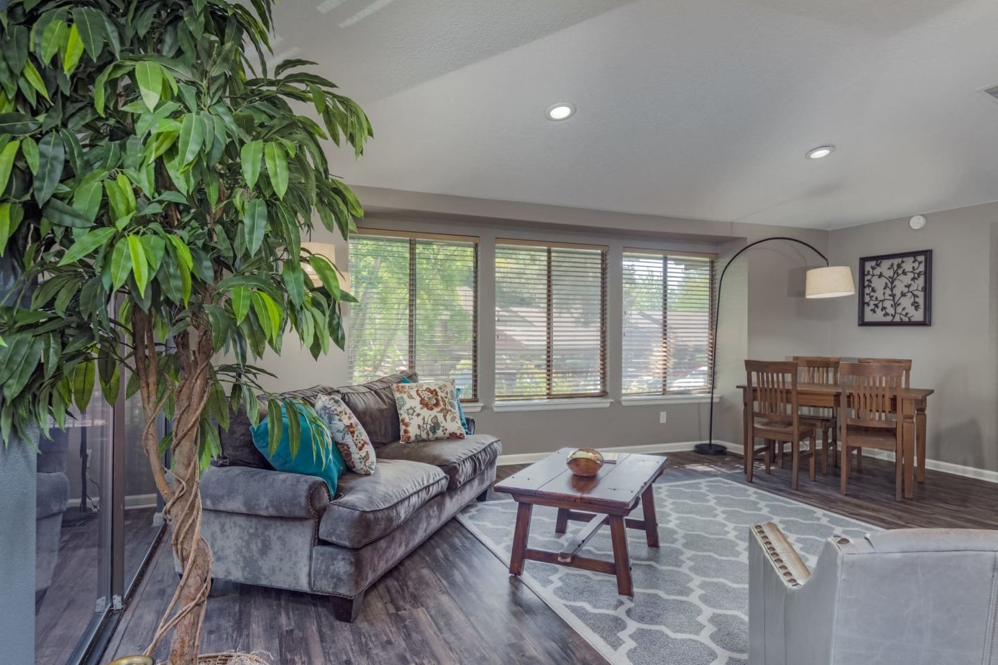 Forest Ridge Image 16