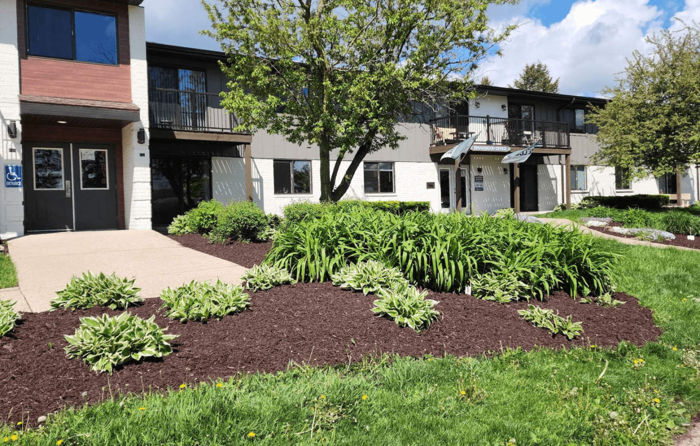 Briarwood Apartments Image 2