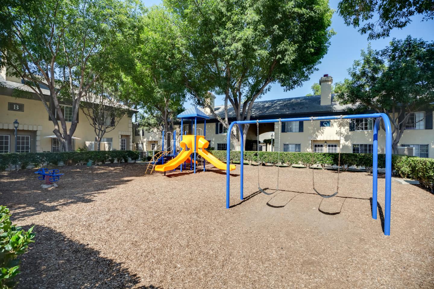 Briarwood Square Image 4