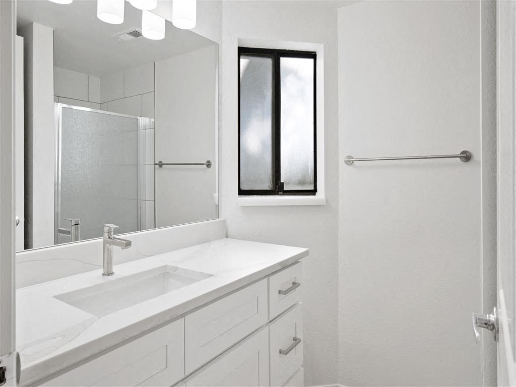 James Pointe Apartments Image 83