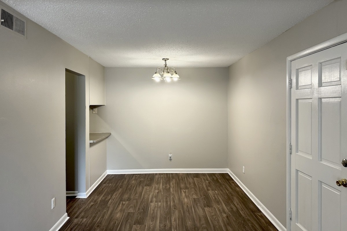 Spring Lake Cove Image 15