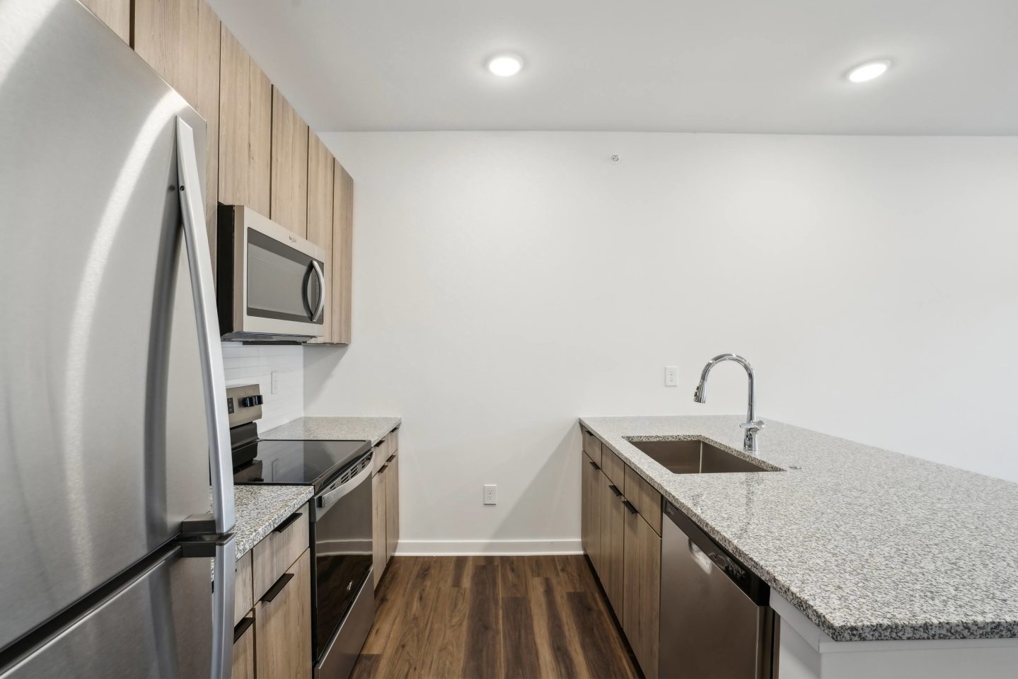 The Pullman Luxury Apartment Homes Image 54