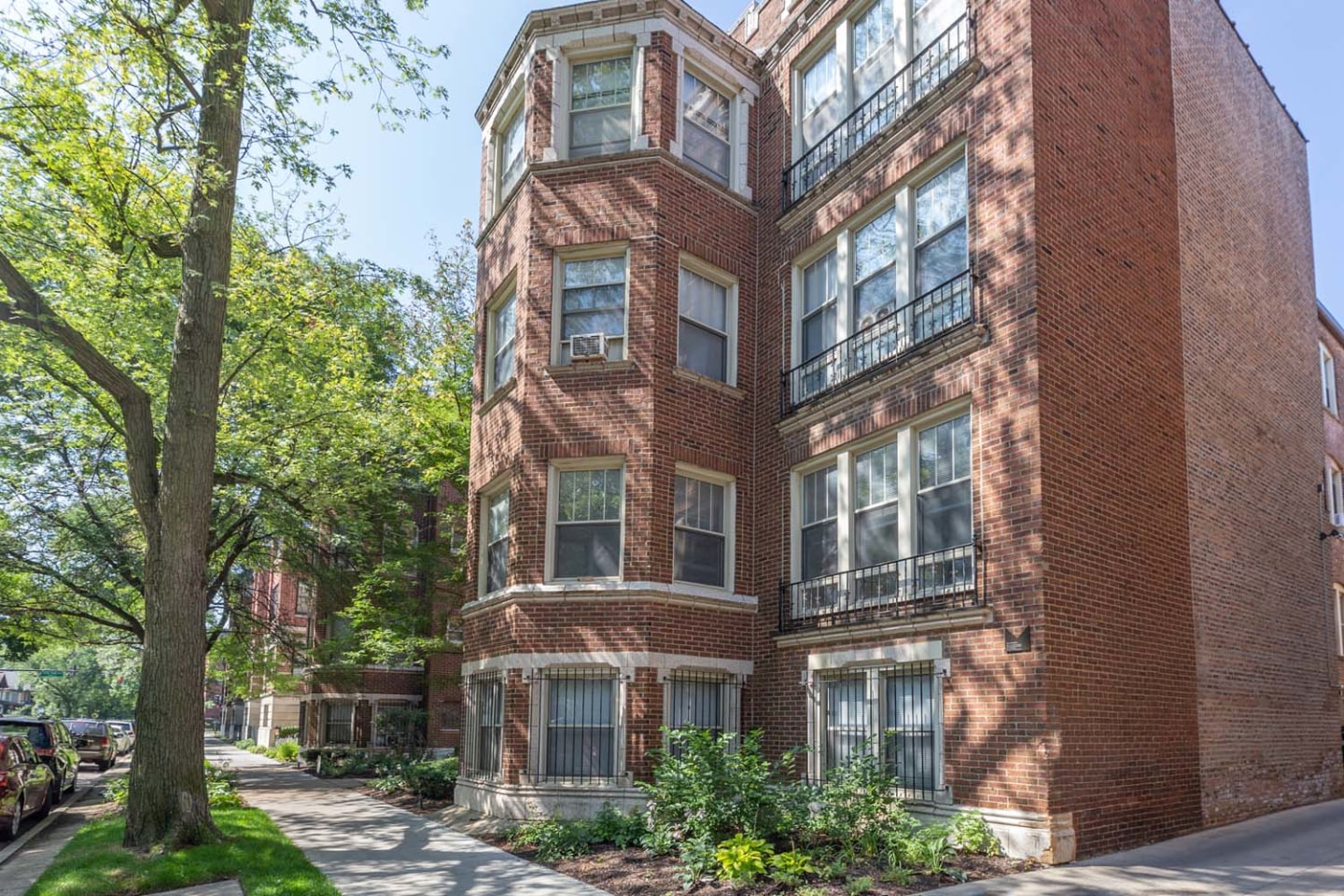 5034-5046 S. Woodlawn Avenue Image 3