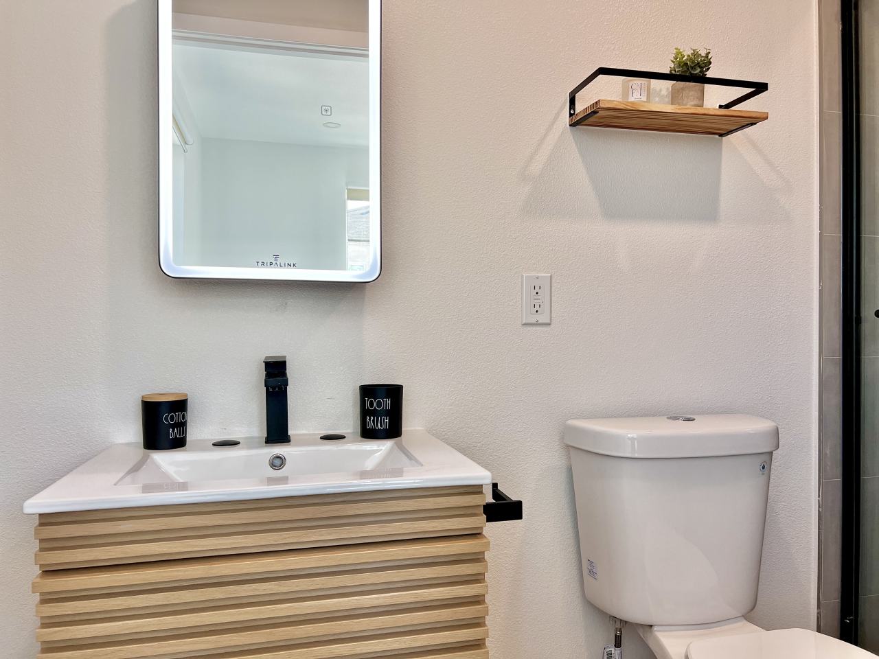 1258 W 37th Drive - Co-Living Image 11