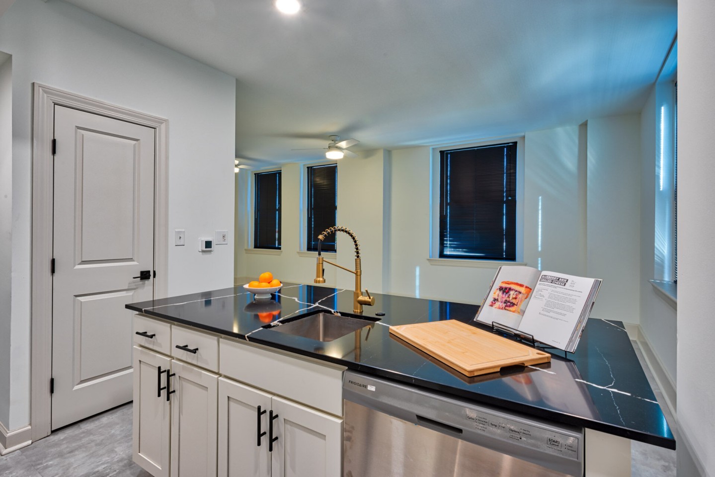 142 West York Street Apartments Image 3