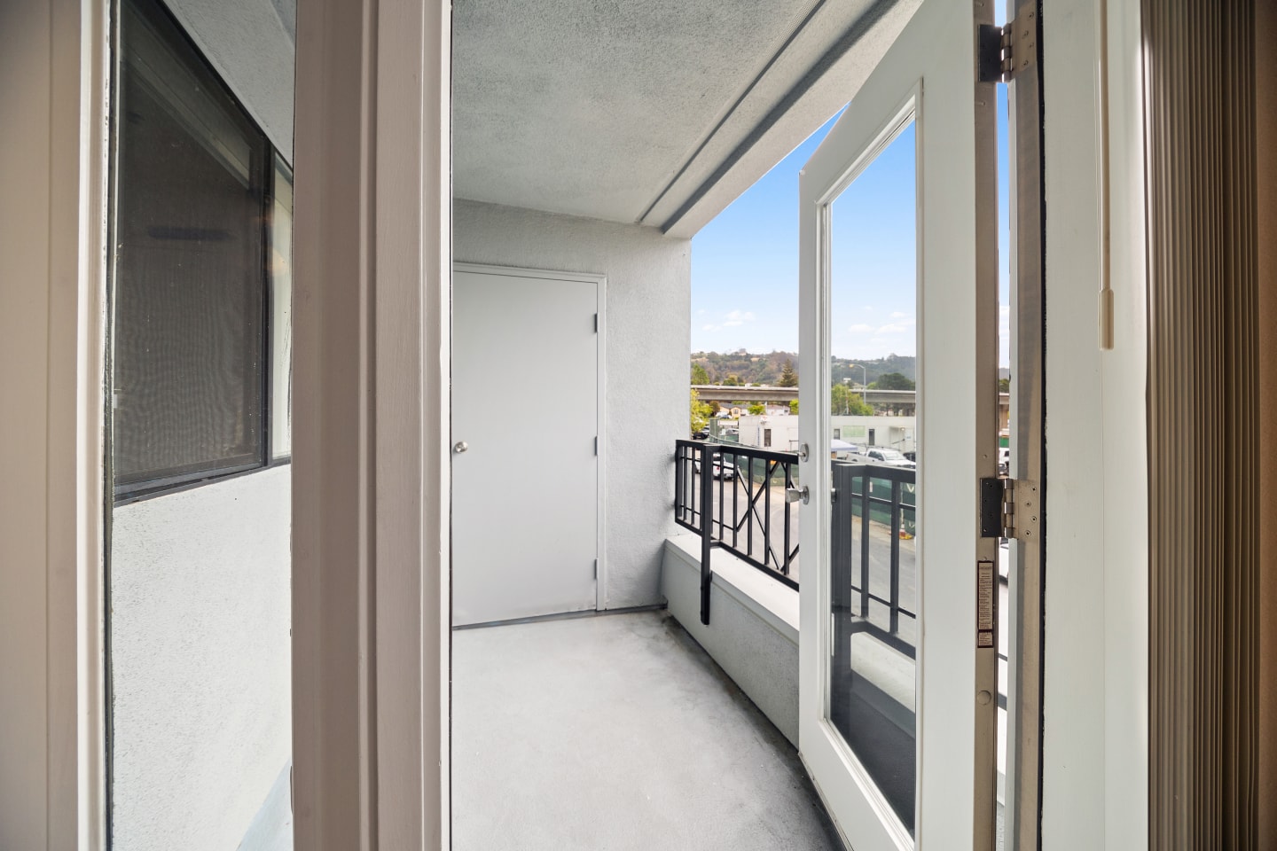 Del Norte Place Apartment Homes Image 6