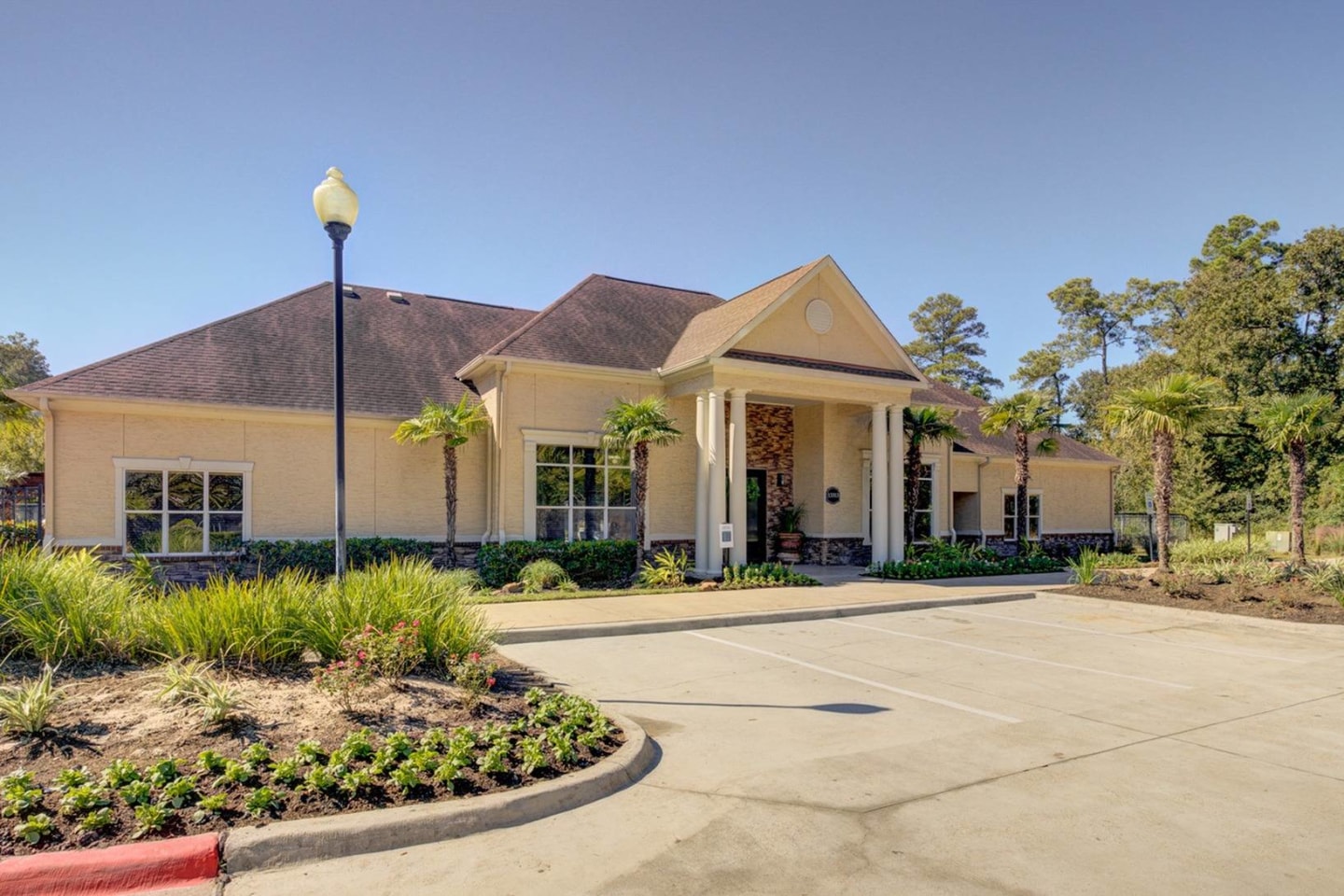 Carrington at Champion Forest Apartments Image 20