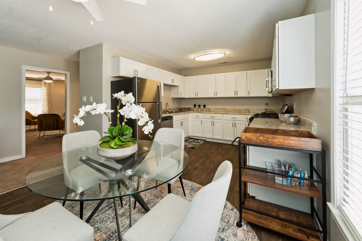 Hyde Park Townhomes Image 16