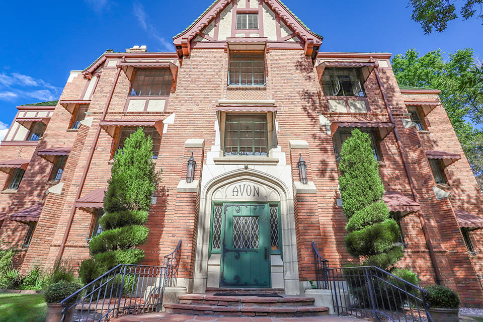 Avon Apartments Image 10