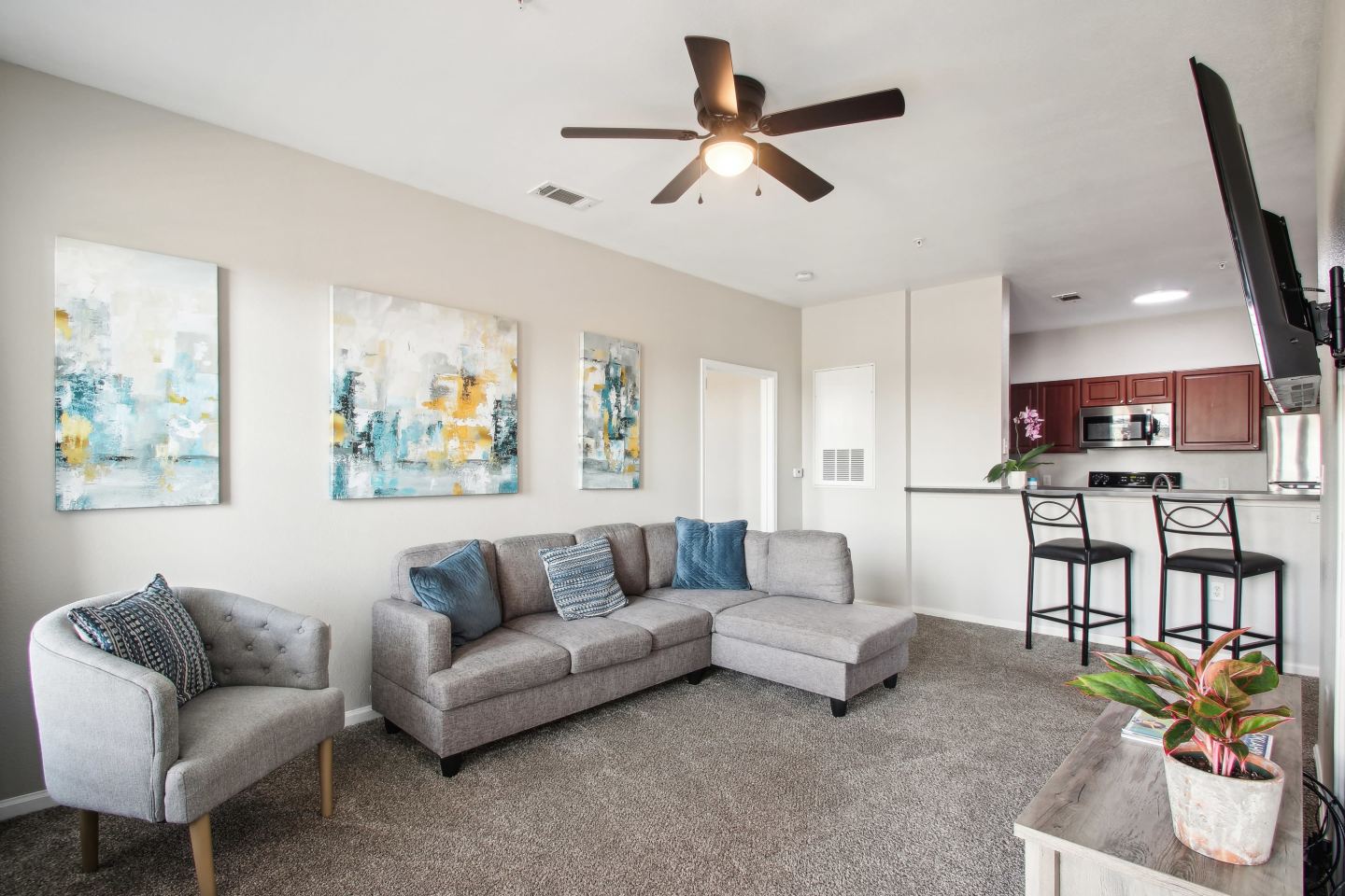 The Flats at MacArthur Image 3